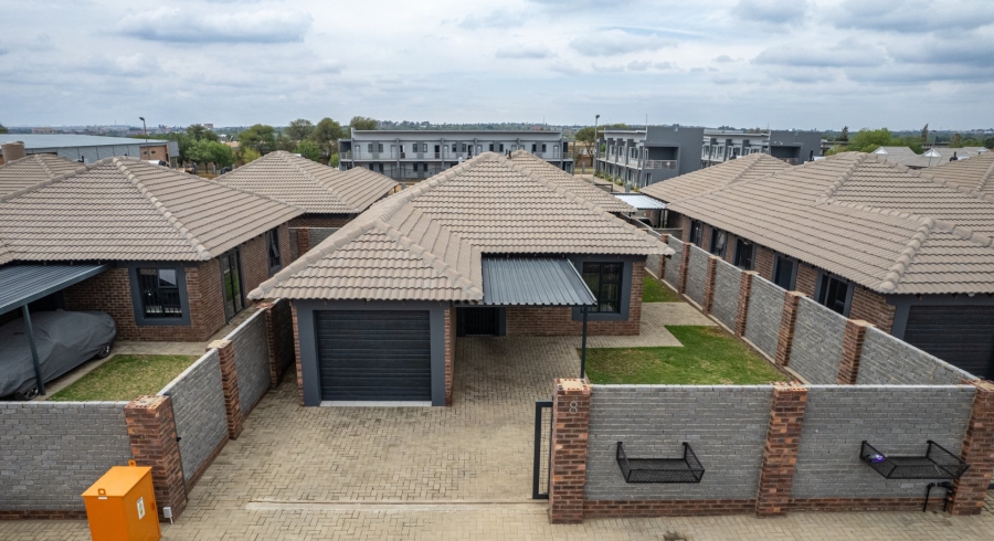 2 Bedroom Property for Sale in Suidheuwel Mpumalanga