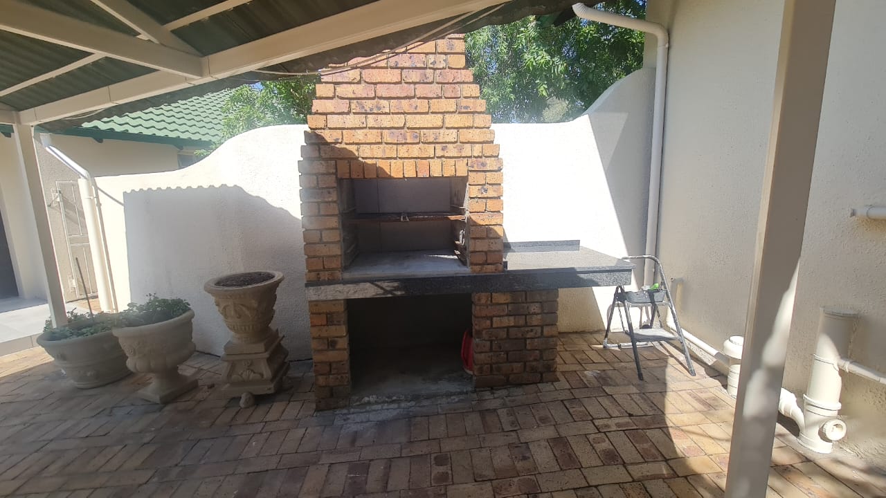 4 Bedroom Property for Sale in Noordrand Mpumalanga