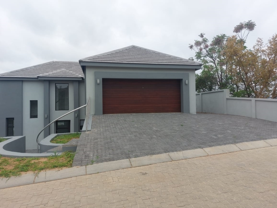 5 Bedroom Property for Sale in Elawini Lifestyle Estate Mpumalanga