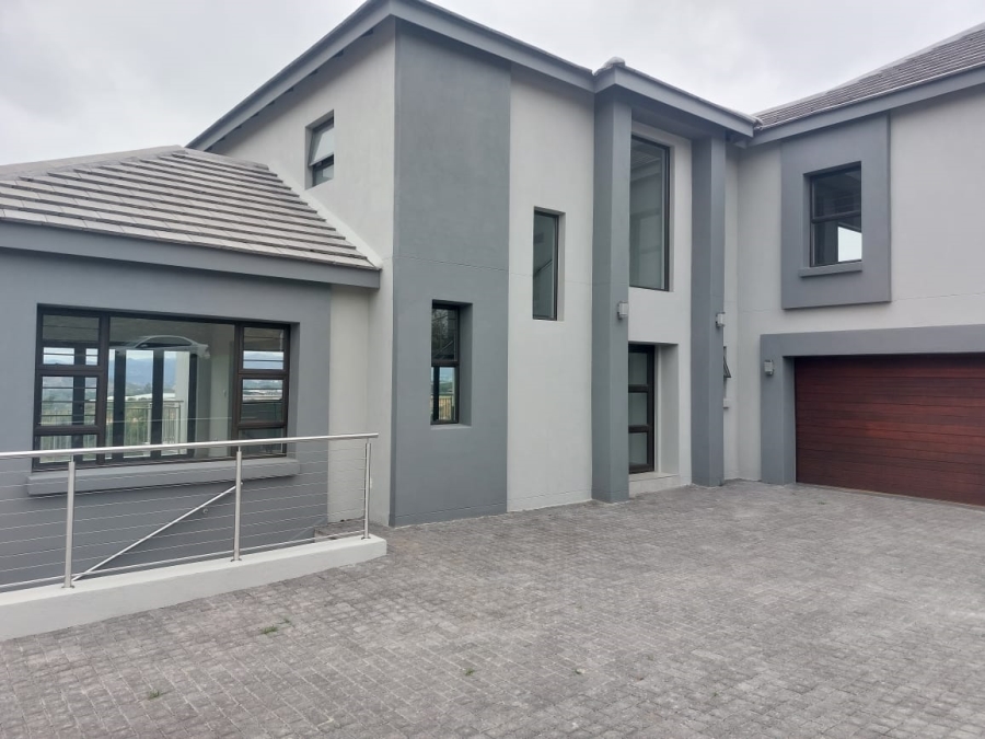 5 Bedroom Property for Sale in Elawini Lifestyle Estate Mpumalanga