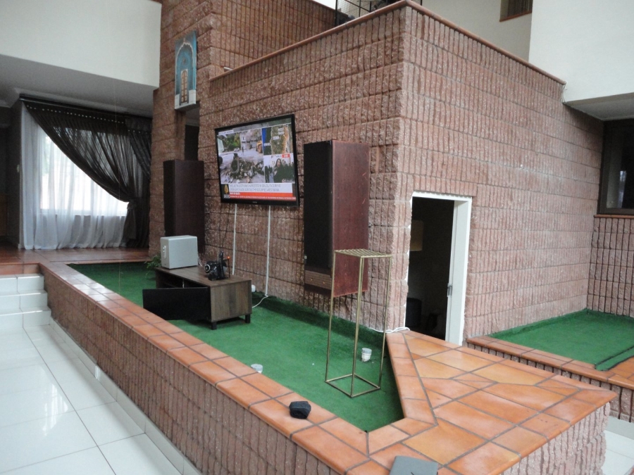 5 Bedroom Property for Sale in Trichardt Mpumalanga