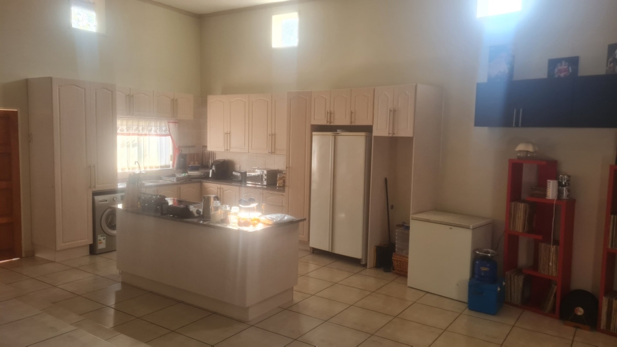 3 Bedroom Property for Sale in Sonheuwel Ext 1 Mpumalanga