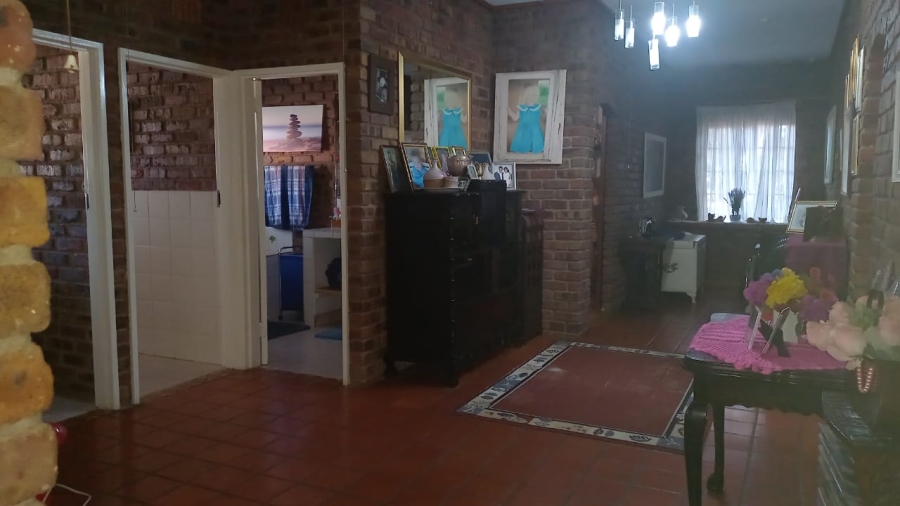 4 Bedroom Property for Sale in White River AH Mpumalanga
