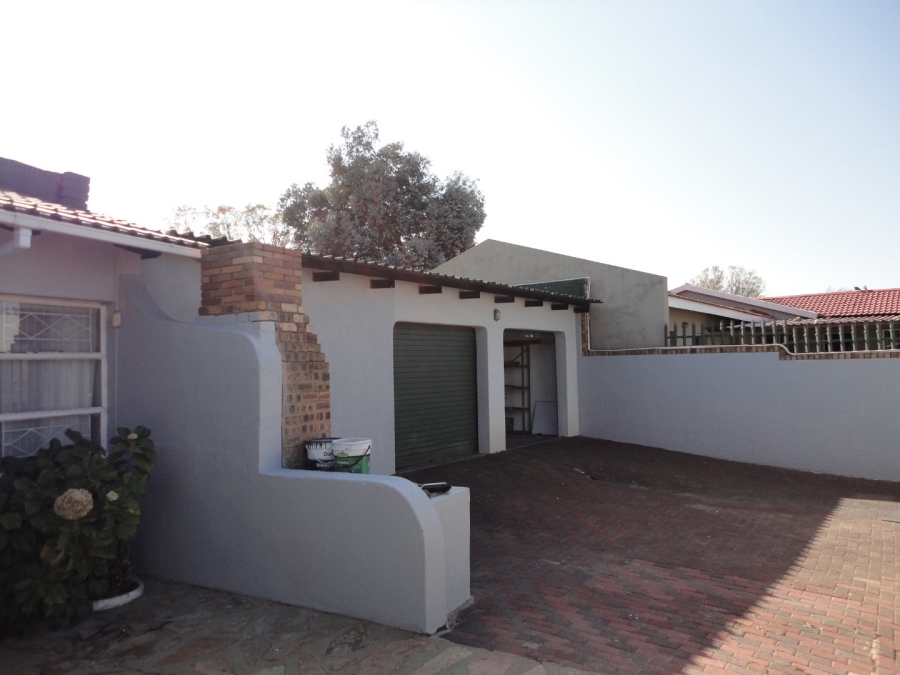 4 Bedroom Property for Sale in Kruinpark Mpumalanga