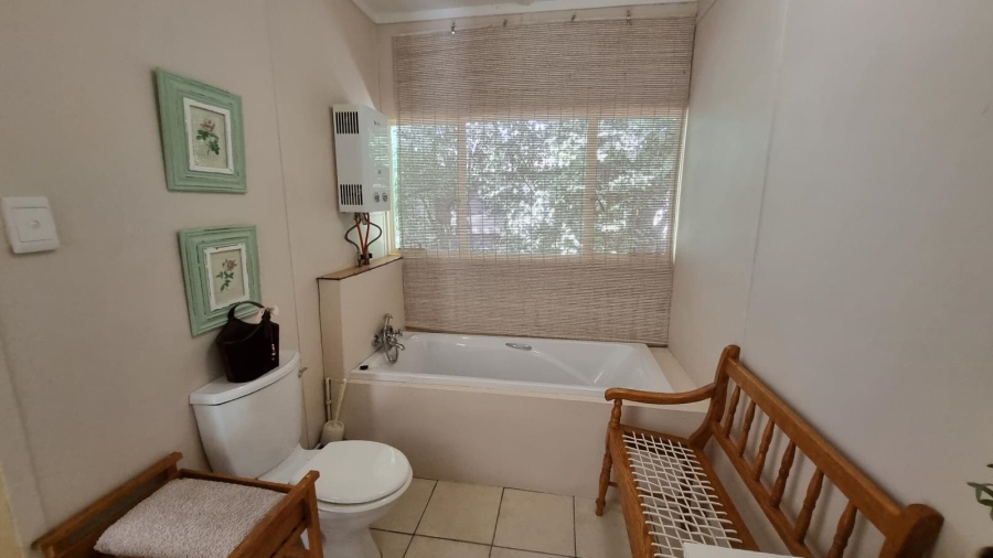 6 Bedroom Property for Sale in Wakkerstroom Mpumalanga