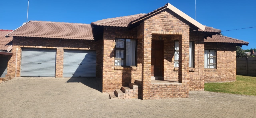 To Let 2 Bedroom Property for Rent in Meyerville Mpumalanga