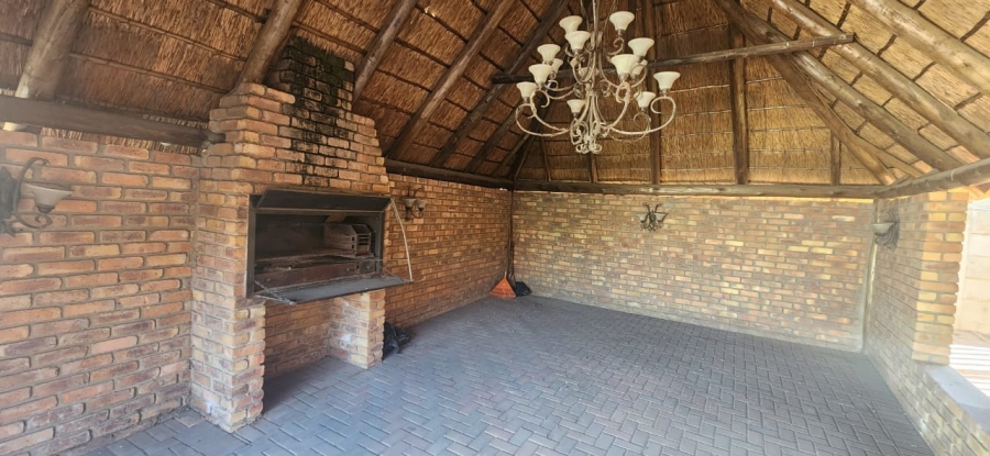 To Let 2 Bedroom Property for Rent in Meyerville Mpumalanga