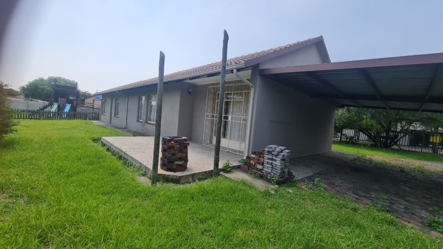 4 Bedroom Property for Sale in Kruinpark Mpumalanga