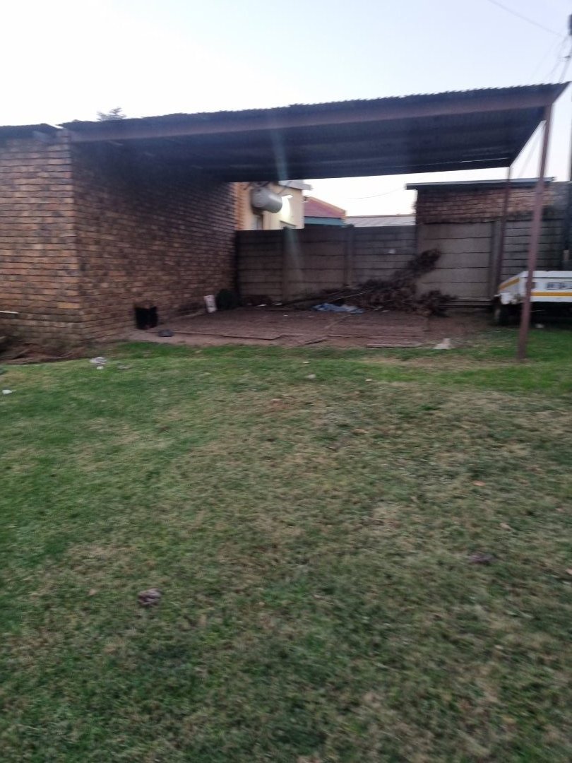 5 Bedroom Property for Sale in Witbank Ext 16 Mpumalanga