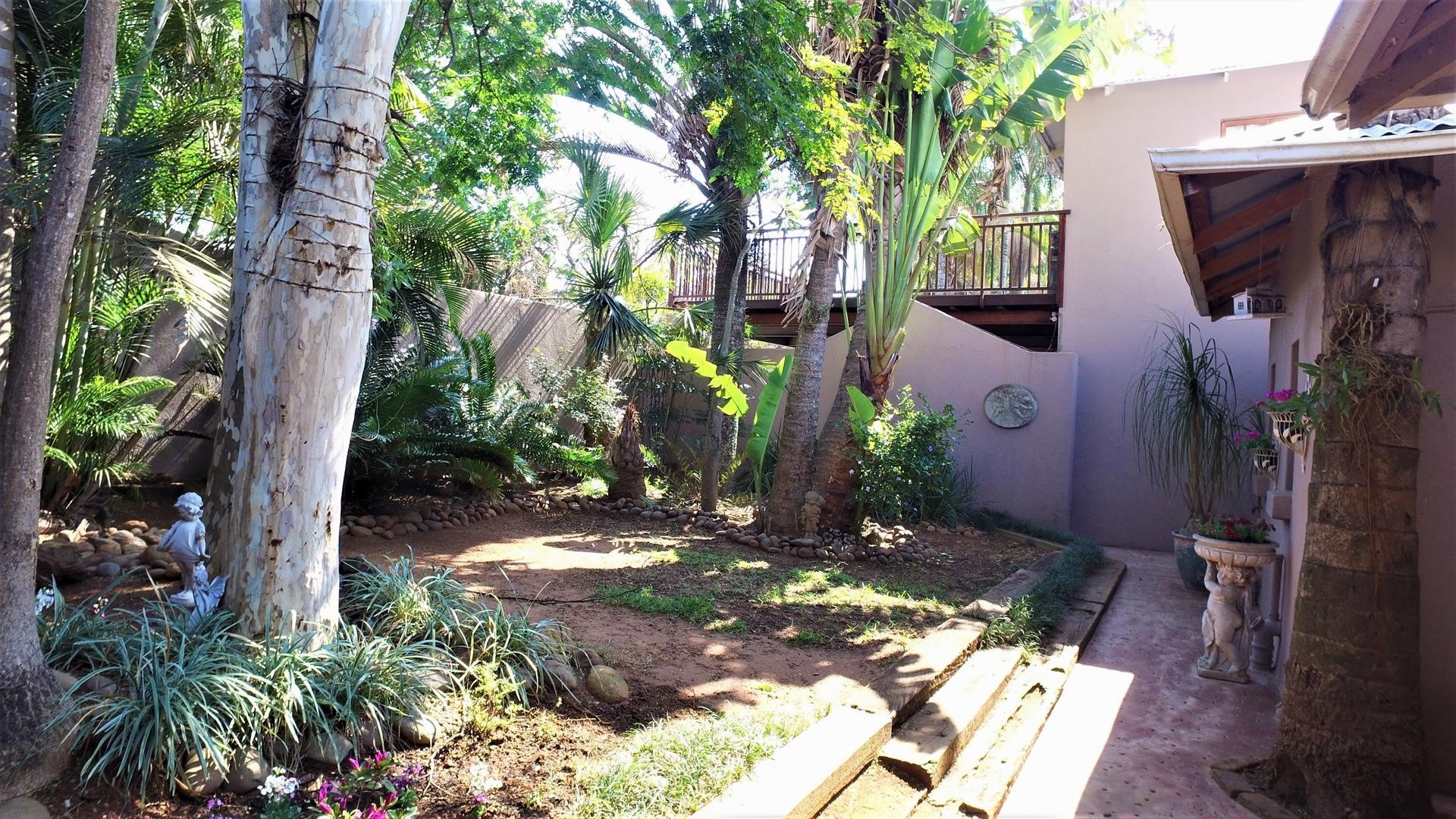 9 Bedroom Property for Sale in White River Ext 1 Mpumalanga