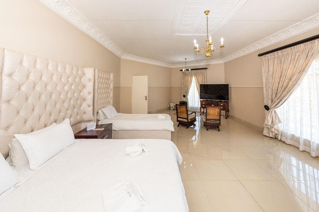 11 Bedroom Property for Sale in White River Ext 1 Mpumalanga