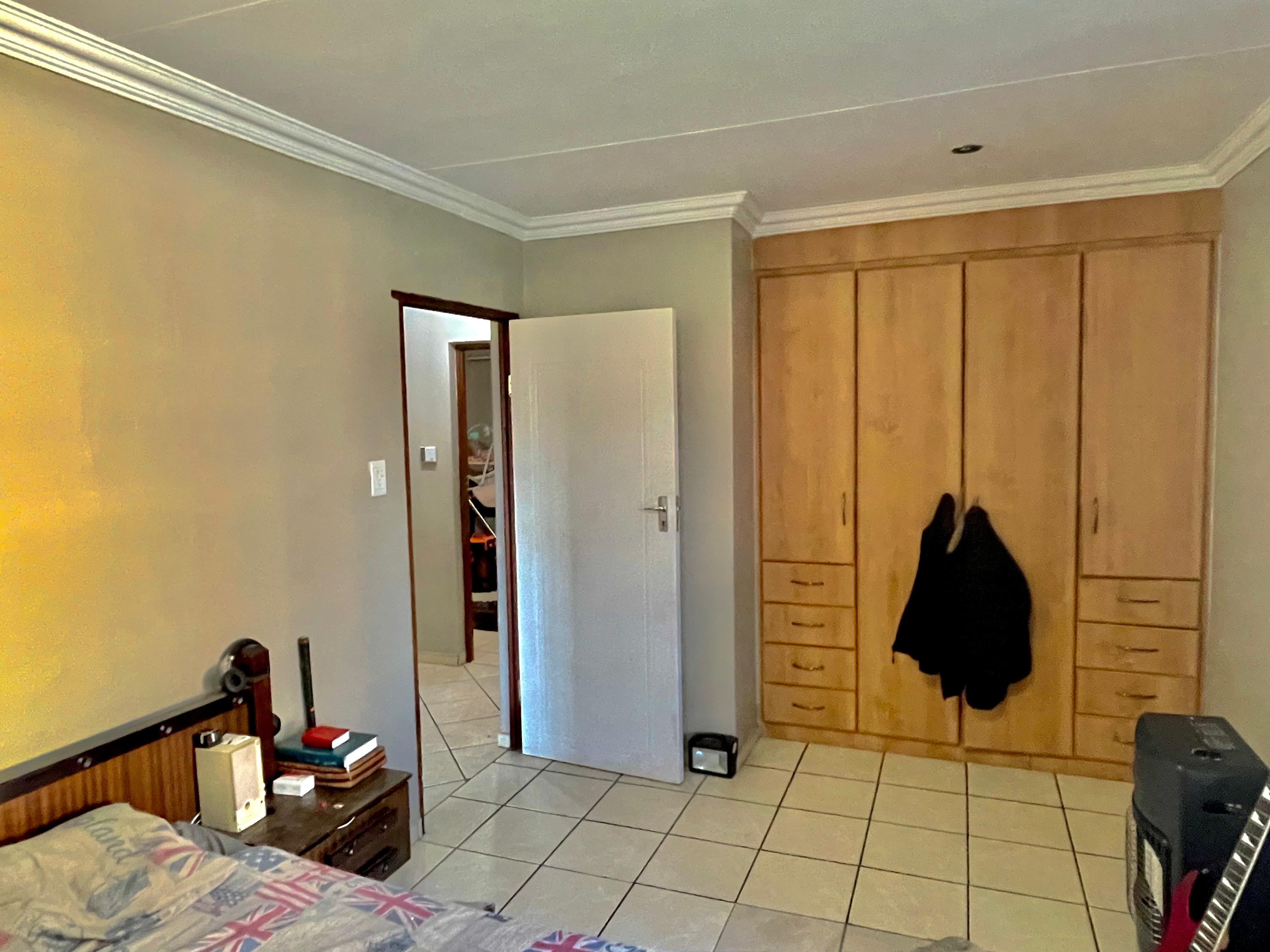 6 Bedroom Property for Sale in Secunda Mpumalanga