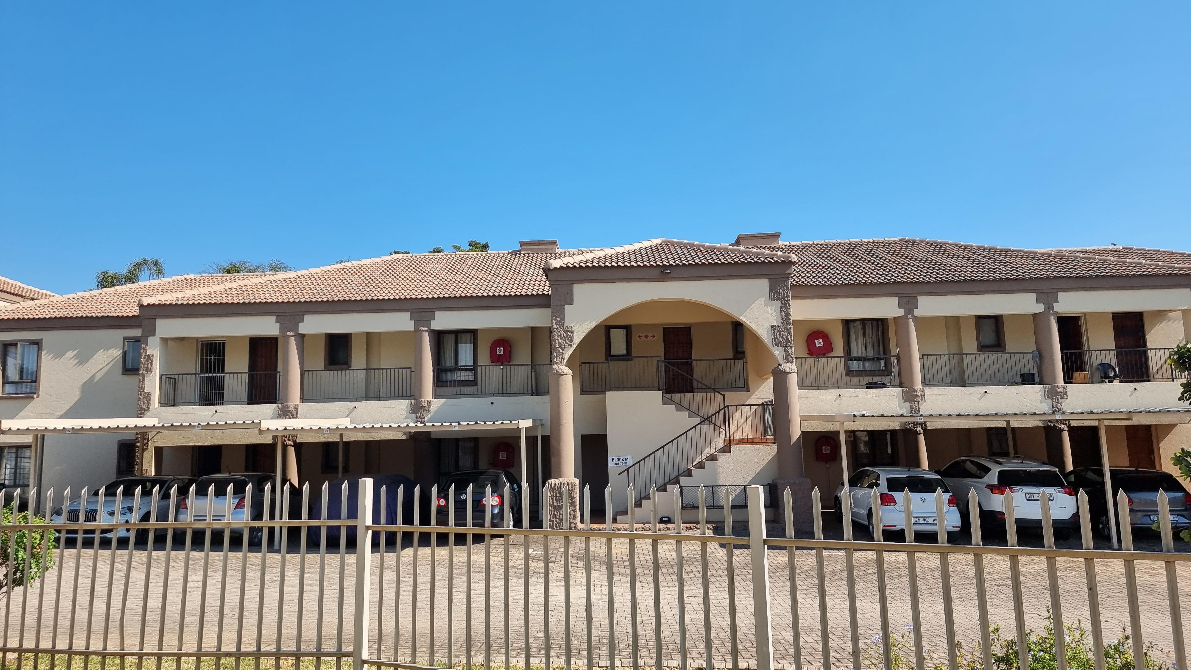 2 Bedroom Property for Sale in Stonehenge Mpumalanga