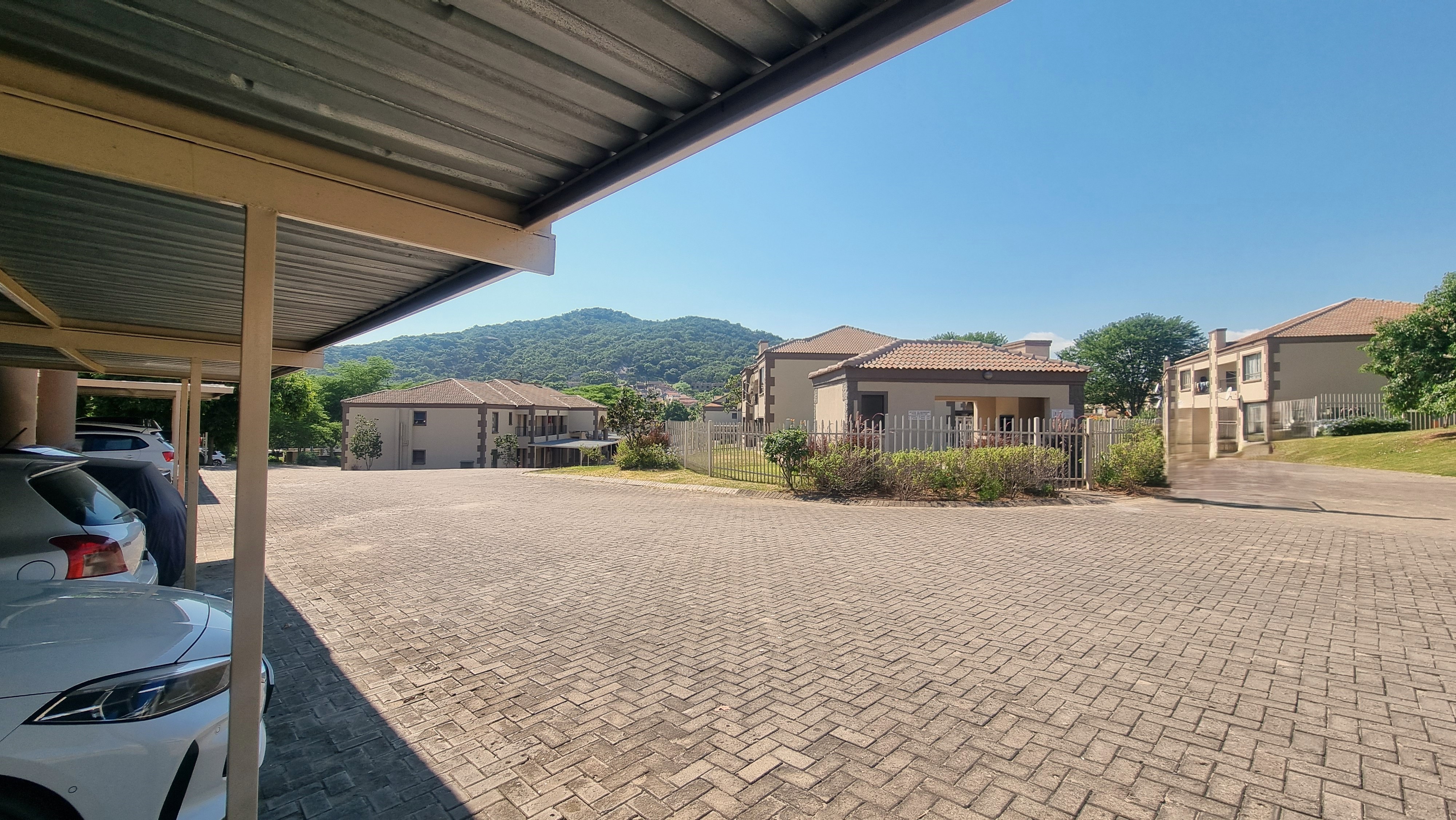 2 Bedroom Property for Sale in Stonehenge Mpumalanga