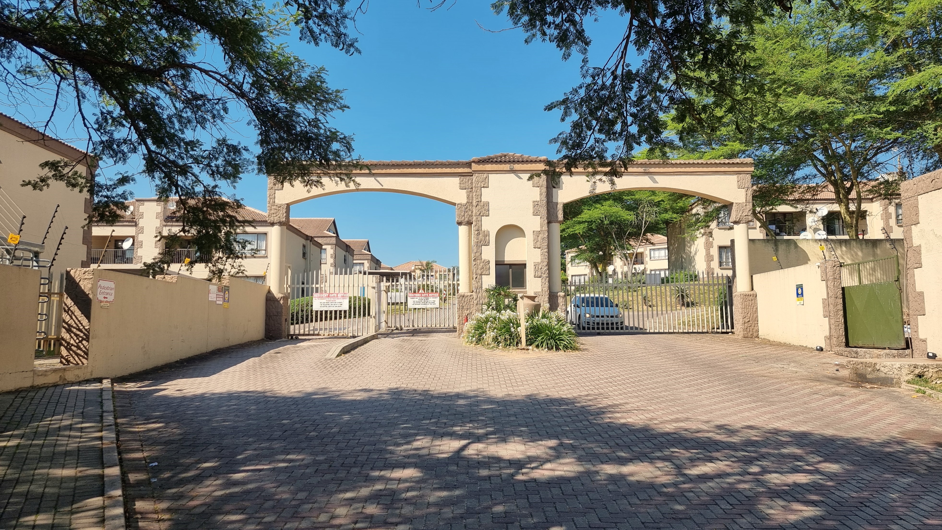 2 Bedroom Property for Sale in Stonehenge Mpumalanga