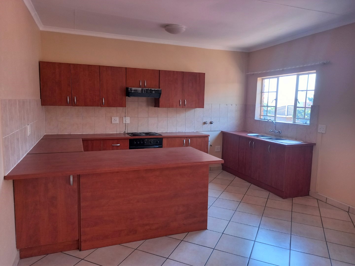 To Let 2 Bedroom Property for Rent in West Acres Mpumalanga