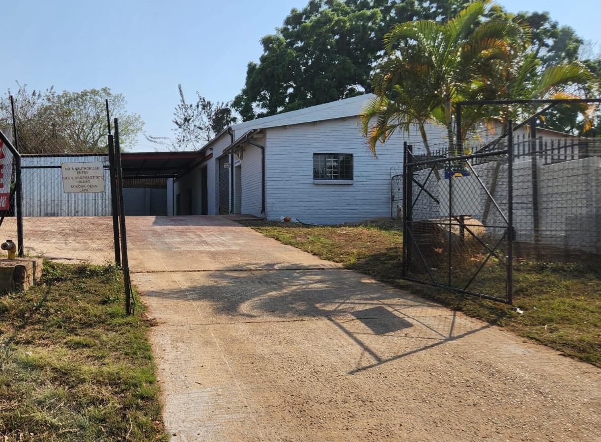 To Let commercial Property for Rent in White River Mpumalanga