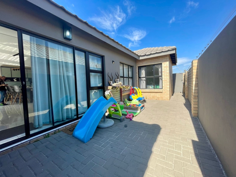 3 Bedroom Property for Sale in Suidheuwel Mpumalanga
