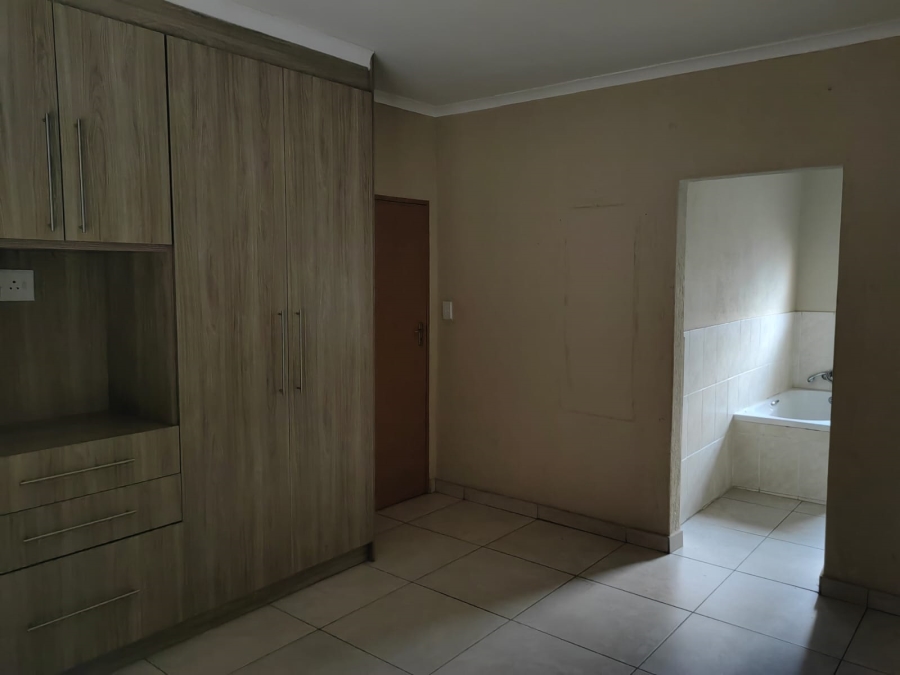 4 Bedroom Property for Sale in Kamagugu Mpumalanga