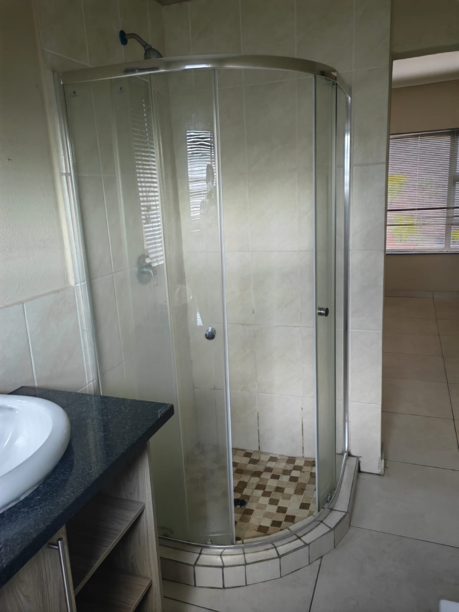 4 Bedroom Property for Sale in Kamagugu Mpumalanga