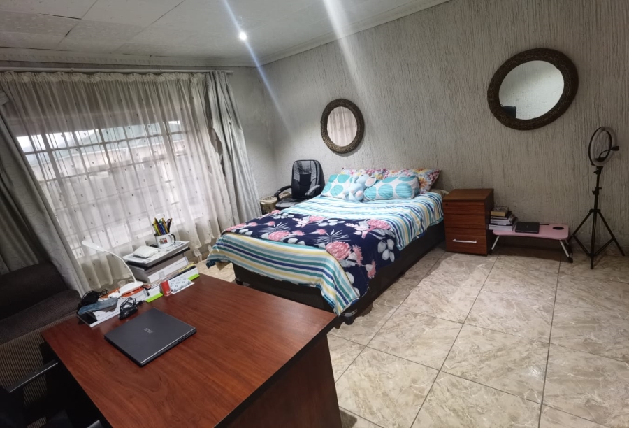 4 Bedroom Property for Sale in Kanyamazane Mpumalanga