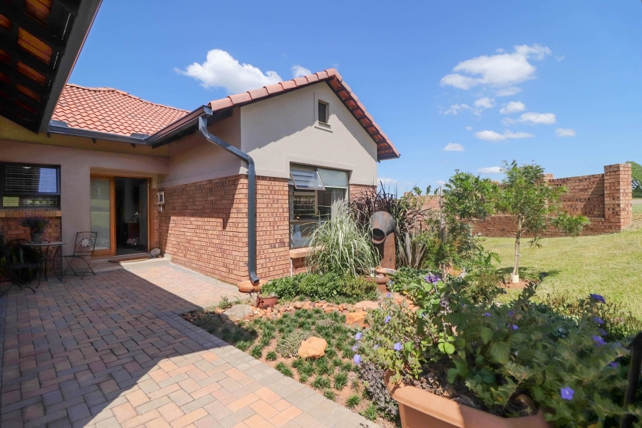 3 Bedroom Property for Sale in Bateleur Estate Mpumalanga