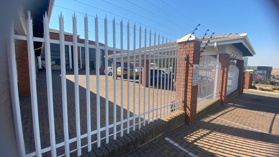 Commercial Property for Sale in Model Park Mpumalanga