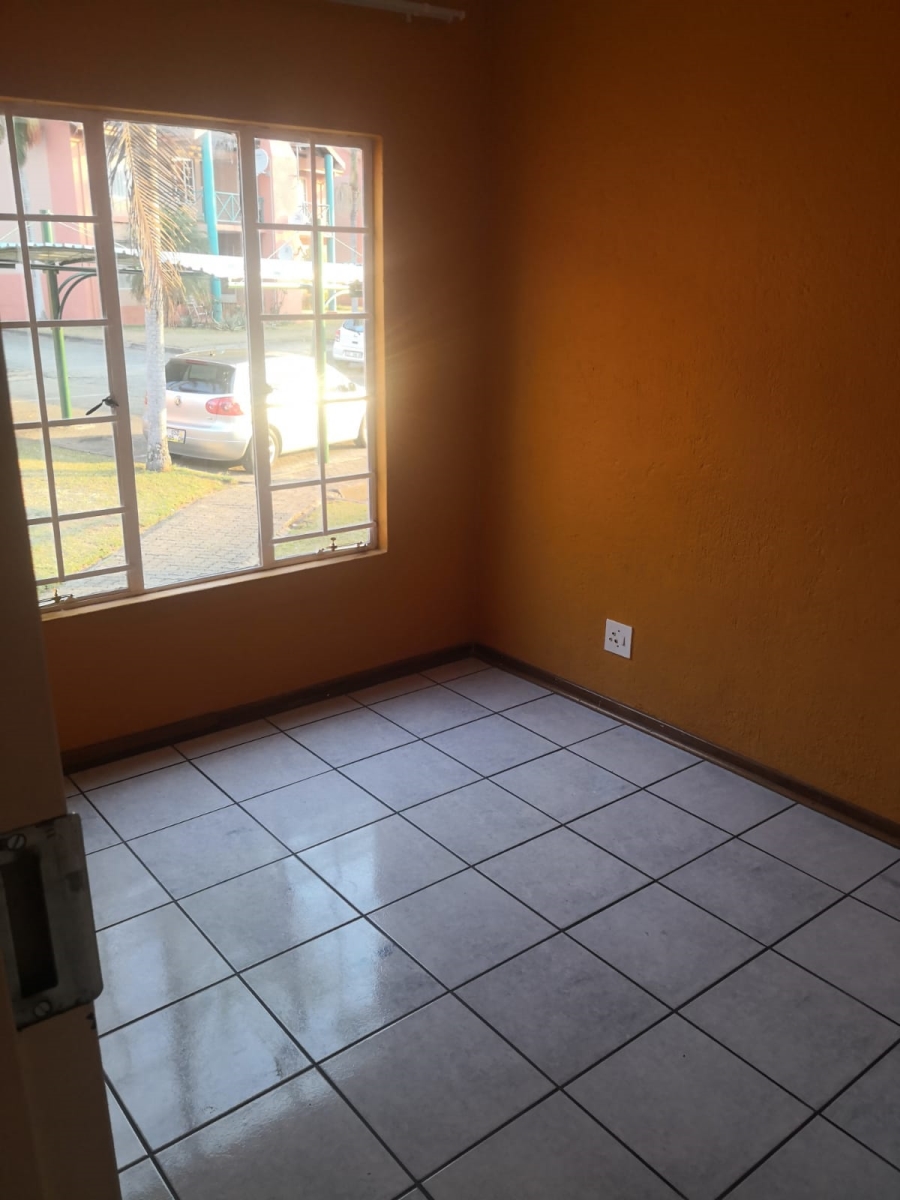 2 Bedroom Property for Sale in West Acres Ext 24 Mpumalanga