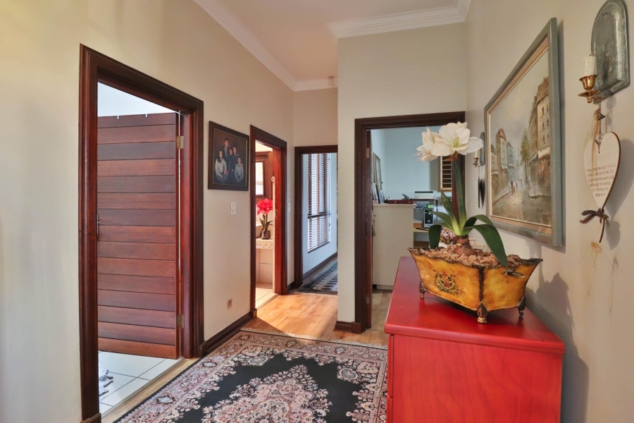 6 Bedroom Property for Sale in Sonheuwel Ext 1 Mpumalanga