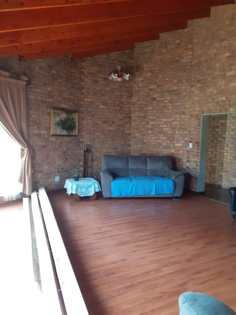 5 Bedroom Property for Sale in Eloff Mpumalanga