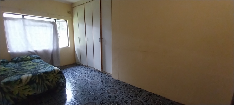 6 Bedroom Property for Sale in Retiefville Mpumalanga