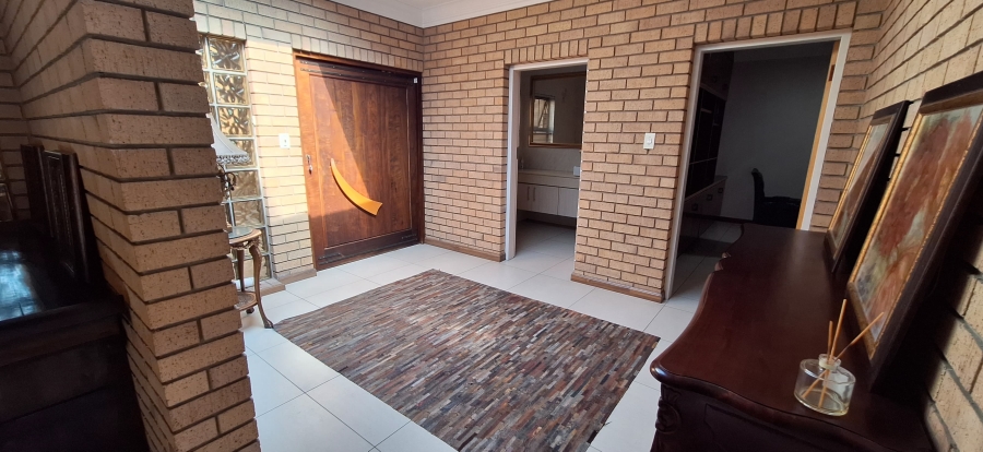 5 Bedroom Property for Sale in Die Heuwel Mpumalanga