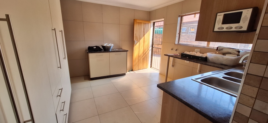 5 Bedroom Property for Sale in Die Heuwel Mpumalanga