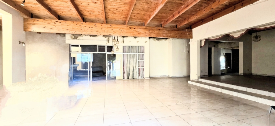 6 Bedroom Property for Sale in Die Heuwel Mpumalanga