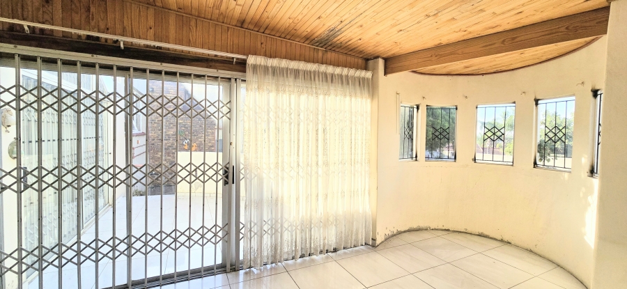 6 Bedroom Property for Sale in Die Heuwel Mpumalanga