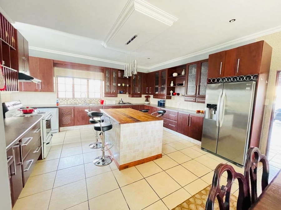 5 Bedroom Property for Sale in Reyno Ridge Mpumalanga
