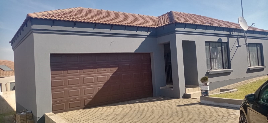 2 Bedroom Property for Sale in Jackaroo Park Mpumalanga