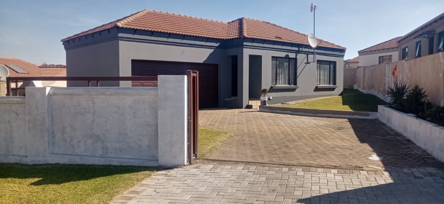 2 Bedroom Property for Sale in Jackaroo Park Mpumalanga