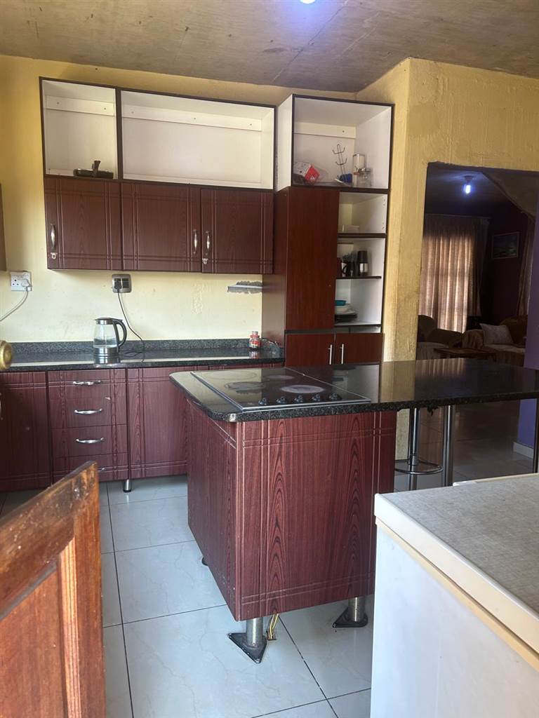 6 Bedroom Property for Sale in Karino Mpumalanga