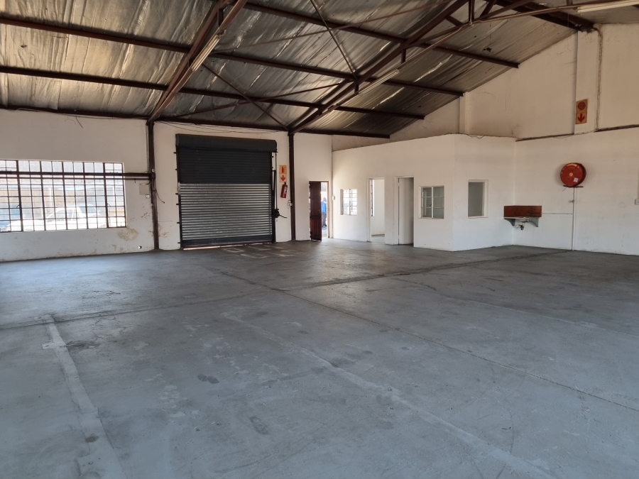 To Let commercial Property for Rent in White River Mpumalanga