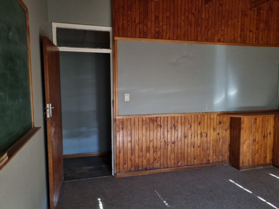 To Let commercial Property for Rent in White River Mpumalanga