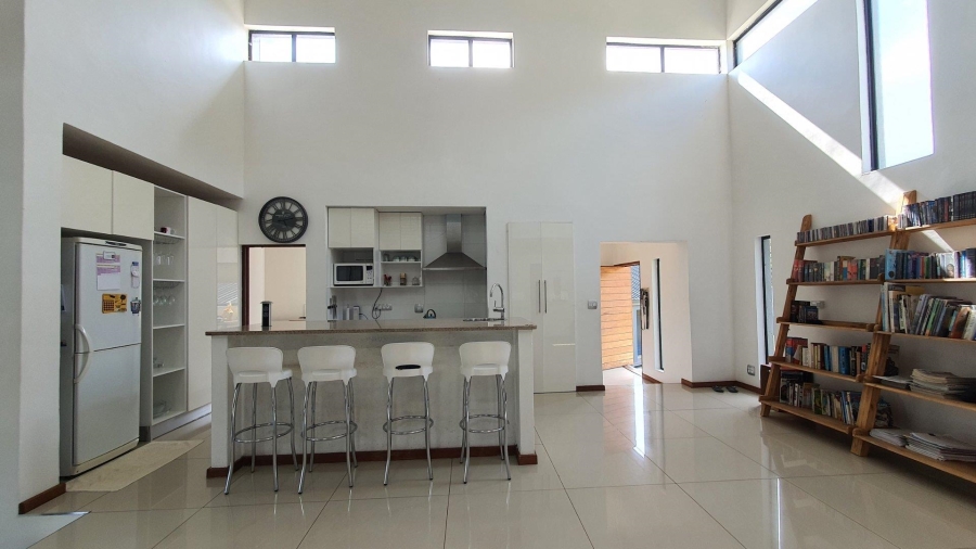 To Let 4 Bedroom Property for Rent in Sonheuwel Mpumalanga