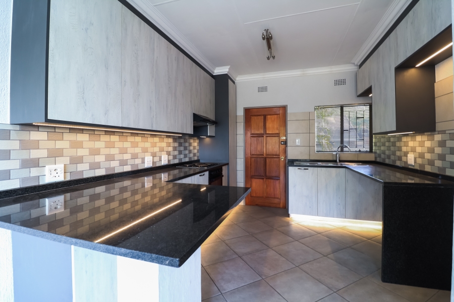 2 Bedroom Property for Sale in Nelspruit Mpumalanga