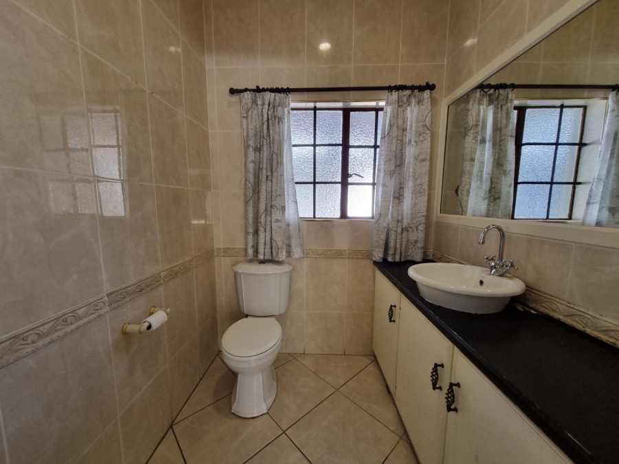 6 Bedroom Property for Sale in Parkville Mpumalanga