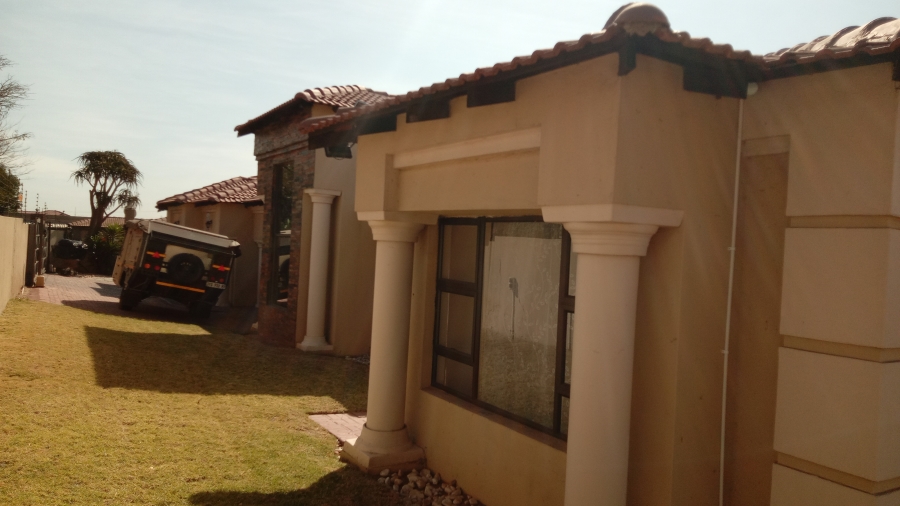 3 Bedroom Property for Sale in Model Park Mpumalanga