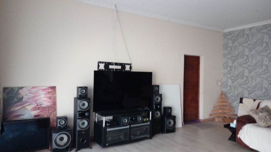 3 Bedroom Property for Sale in Model Park Mpumalanga