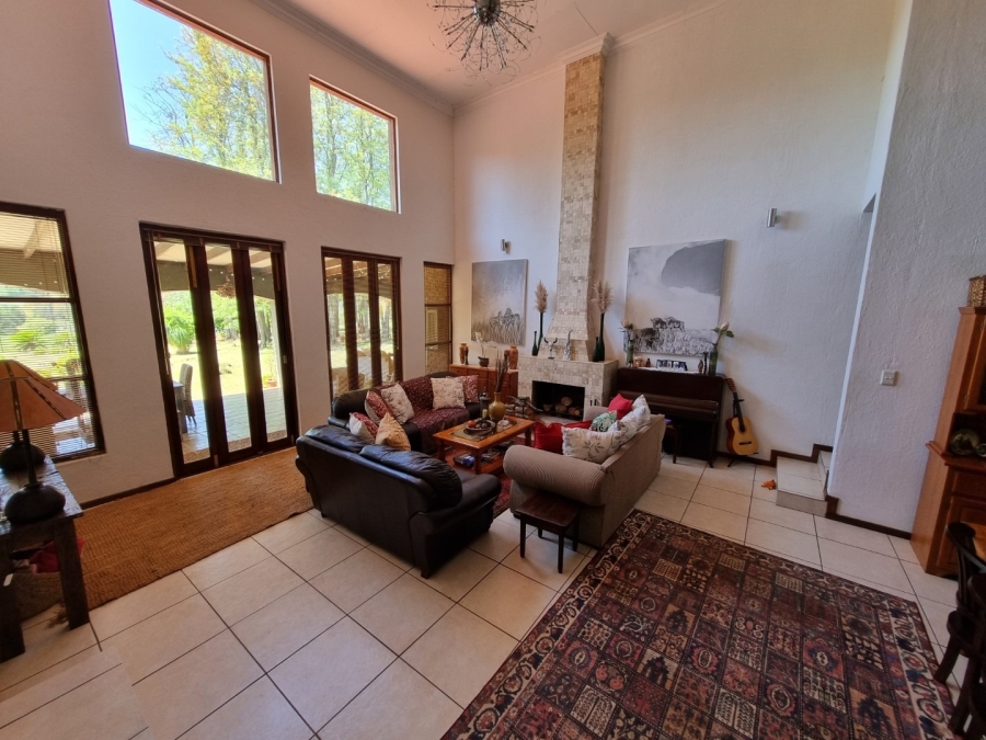 5 Bedroom Property for Sale in White River Rural Mpumalanga