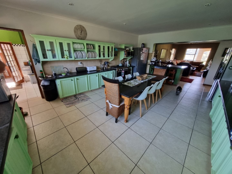 5 Bedroom Property for Sale in White River Rural Mpumalanga