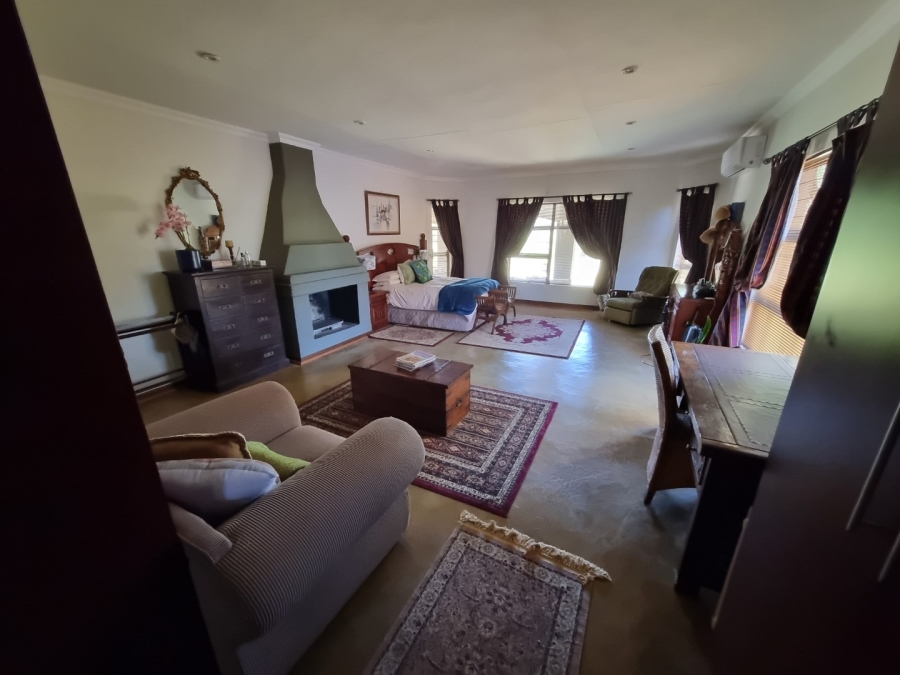 5 Bedroom Property for Sale in White River Rural Mpumalanga