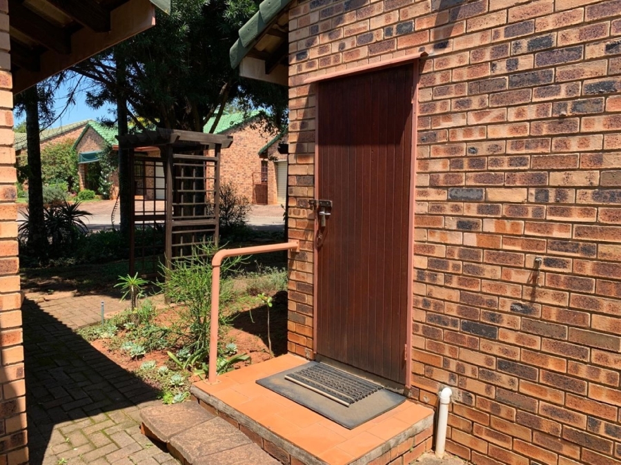 2 Bedroom Property for Sale in White River Ext 18 Mpumalanga